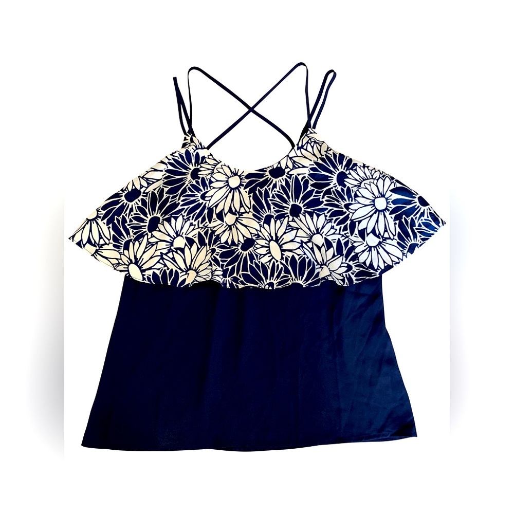 NWT Summer Top Size Medium